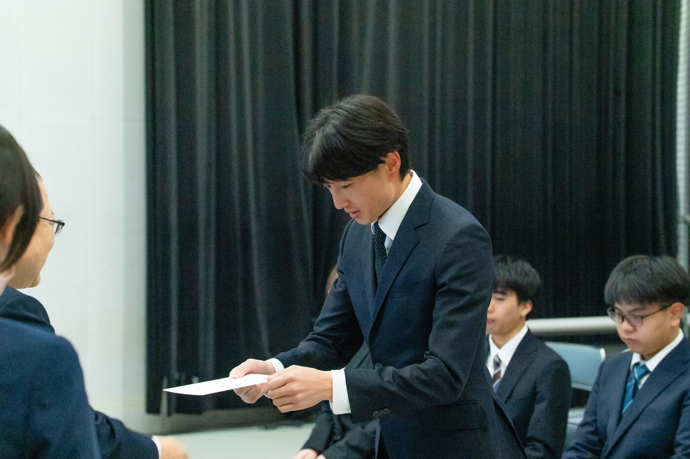 入社式および辞令交付式